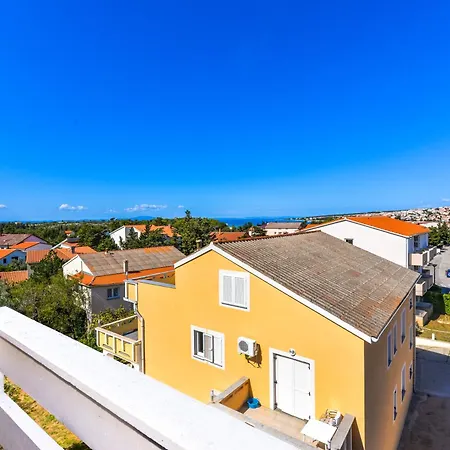 Apartments Teressa Novalja Exterior photo